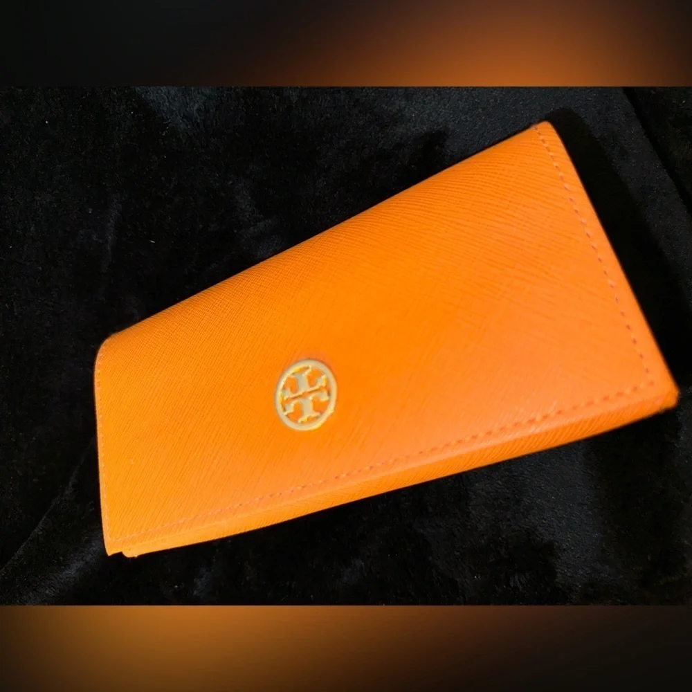 Tory Burch tory burch